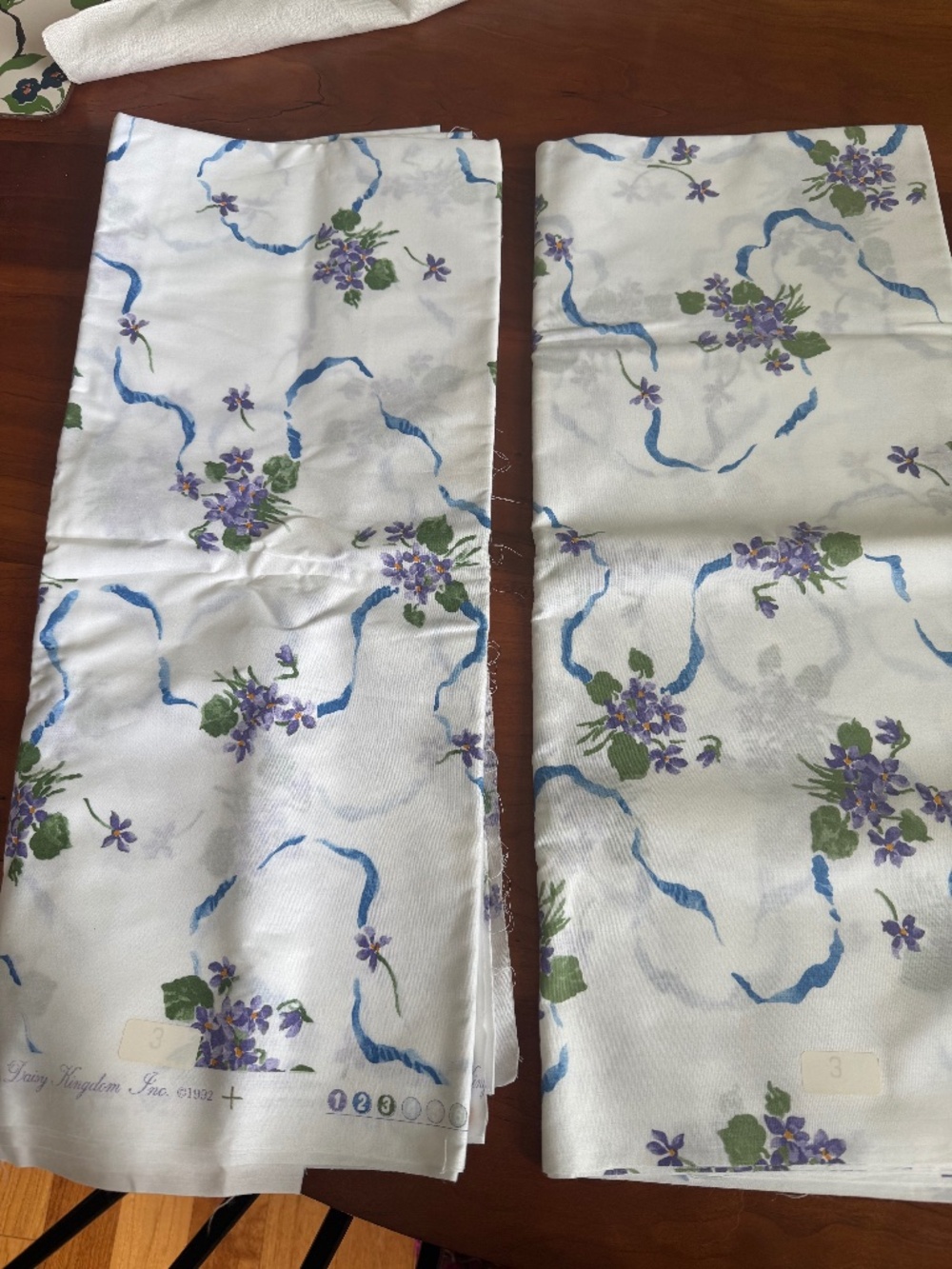 Daisy Kingdom Vintage 100% Cotton Fabric - Country Gardens Bouquet